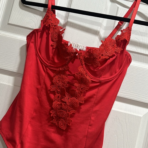 Women’s Bodysuit Size M - Picture 2 of 4